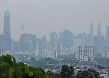 DALAM tempoh RMK13, Malaysia menyasarkan pertumbuhan Keluaran Dalam Negeri Kasar (KDNK) antara 4.5 hingga 5.5 peratus setahun.