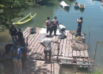 POLIS memeriksa lokasi penemuan satu mayat wanita di sebuah lokasi memancing terkenal di Phang Nga, Thailand. - AGENSI
