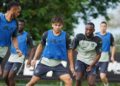 PEMAIN Terengganu FC (TFC) menjalani latihan di Kompleks Sukan Gong Badak, kelmarin sebelum perlawanan menentang Selangor FC di Stadium Majlis Bandaraya Petaling Jaya (MBPJ), Kelana Jaya, malam ini.