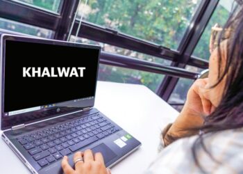 PERKATAAN ‘khalwat’ memperlihatkan bagaimana bahasa hidup dan berubah selari dengan budaya dan persepsi masyarakat.