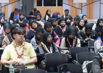 SEBAHAGIAN peserta daripada pelbagai negeri dan negara menghadiri Forum Kepimpinan Pengakap Muda Antarabangsa (Forum SYL) 2025 di Kuala Nerus, Terengganu baru-baru ini.