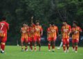 PEMAIN Selangor FC , Ahmad Danial Razali(tengah) meraikan jaringan pasukan Selangor FC yang menyaksikan skuad Gergasi Merah itu menang besar ke atas pasukan Penang FC II 5-1 di Stadium UM Arena,Kuala Lumpur, sebentar tadi-UTUSAN/AMIR KHALID