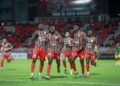 IFEDAYO Olusegun (dua kiri) bersama rakan sepasukan meraikan jaringan penyamaan untuk mengikat kedudukan menjadi 1-1 pada aksi menentang Imigresen FC di Stadium Sultan Muhammad IV, Kota Bharu, Kelantan sebentar tadi.-UTUSAN/KAMARUL BISMI KAMARUZAMAN.