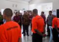 AHMAD Zahid Hamidi ketika mengadakan Lawatan Kerja ke PUSPEN Dengkil. - UTUSAN/FAISOL MUSTAFA