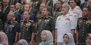 MOHD Nizam Jaffar ketika hadir pada Majlis Pemasyhuran "Hall of Fame" kepada personaliti pertama Maktab Ketahanan Nasional di Putrajaya . - UTUSAN/FAIZ ALIF ZUBIR