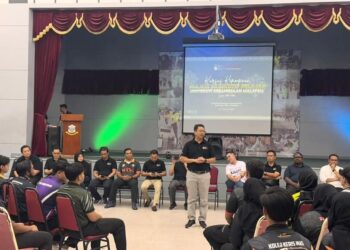 PENULIS bersama para mahasiswa dalam Kursus Kepimpinan MEP Sesi 2025/2026 yang bertujuan memperkukuh jati diri dan ketahanan mental pelajar.
