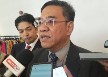 WONG Hon Wai ketika ditemui pemberita selepas merasmikan Persidangan Antarabangsa Malaysia mengenai Bahasa, Kesusasteraan dan Budaya (MICOLLAC) 2025 di George Town, Pulau Pinang.