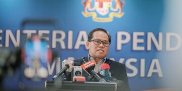 DR AZAM AHMAD