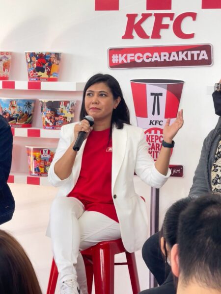 KFC Warnai 14 cawangan dengan mural sempena merdeka