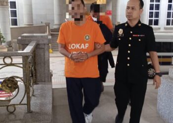 Bekas CEO Yayasan milik sebuah bank antara ditahan tuntutan palsu lebiH RM2.1 juta di Mahkamah Majistret Putrajaya.