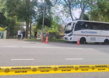 POLIS mengawal ketat Tanah Perkuburan Islam Kampung Rinching Hulu di Semenyih hari ini selepas kubur Syamsul Haris diperintahkan oleh mahkamah untuk digali semula.
