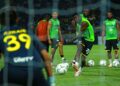 KEHADIRAN Jordan Mintah bersama pasukan Kuching City FC pada perlawanan Liga Super menentang Negeri Sembilan FC di Stadium Tuanku Abdul Rahman, Paroi, semalam.-UTUSAN/MOHD. SHAHJEHAN MAAMIN.