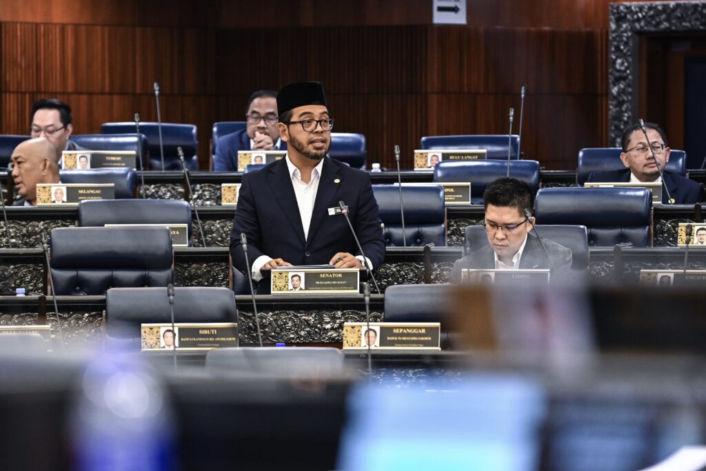 PARLIMEN: RM370 juta naik taraf sekolah agama