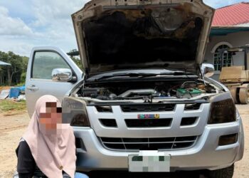 WANITA warga Thailand yang ditahan selepas mengisi diesel menggunakan kenderaan asing yang bernombor pendaftaran Malaysia palsu di Kuala Nerang.