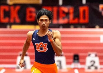 Muhammad Azeem Fahmi akan memulakan kuliah di Universiti Auburn, Amerika Syarikat pada 18 Ogos ini. - IHSAN FB AZEEM FAHMI