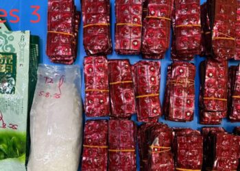 ANTARA dadah yang dirampas dalam tiga siri serbuan oleh IPD KLIA pada 4 dan 5 Ogos lalu.