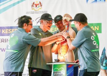 DZULKEFLY Ahmad melancarkan Minggu Kesedaran Pendermaan Organ dan Tisu Peringkat Kebangsaan di Kuala Lumpur, semalam.