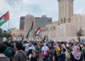 RATUSAN peserta dari pelbagai tempat bersama-sama berhimpun sempena Himpunan Perdana Nasional Malaysia Bangkit Untuk Gaza di Dataran Merdeka, hari ini.