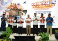 FADILLAH Yusof merasmikan Karnival 3K: Kewangan, Kesihatan dan Kebajikan di Kuching, Sarawak hari ini.