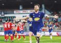 PEMAIN Sabah FC, Gabriel Peres muncul wira skuad Sang Badak apabila gol jaringannya pada minit terakhir perlawanan berjaya mengikat Kuala Lumpur City (KL City) FC 1-1 dalam aksi Liga Super di Stadium Bola Sepak Kuala Lumpur, kelmarin.- UTUSAN/ SHIDDIEQIIN ZON