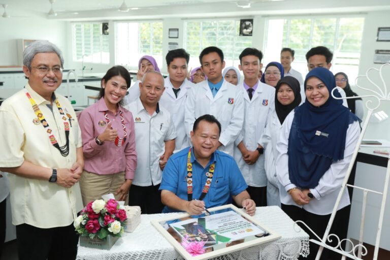 Smk's Rpi SMK Sri Sadong kini miliki bilik darjah, rumah guru baharu