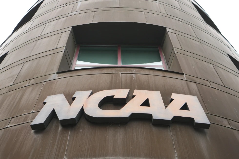 NCAA kena saman