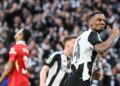 Newcastle meletakkan harga tinggi kepada Liverpool jika mahu membeli penyerang Sweden, Alexander Isak. - AFP
