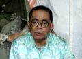 MOHAMED Khaled Nordin ditemui pada Majlis Penyampaian Sumbangan Zakat Wakalah BH Petrol di Dewan Muafakat Taman Air Biru, Johor Bahru, Johor. - UTUSAN/RAJA JAAFAR ALI