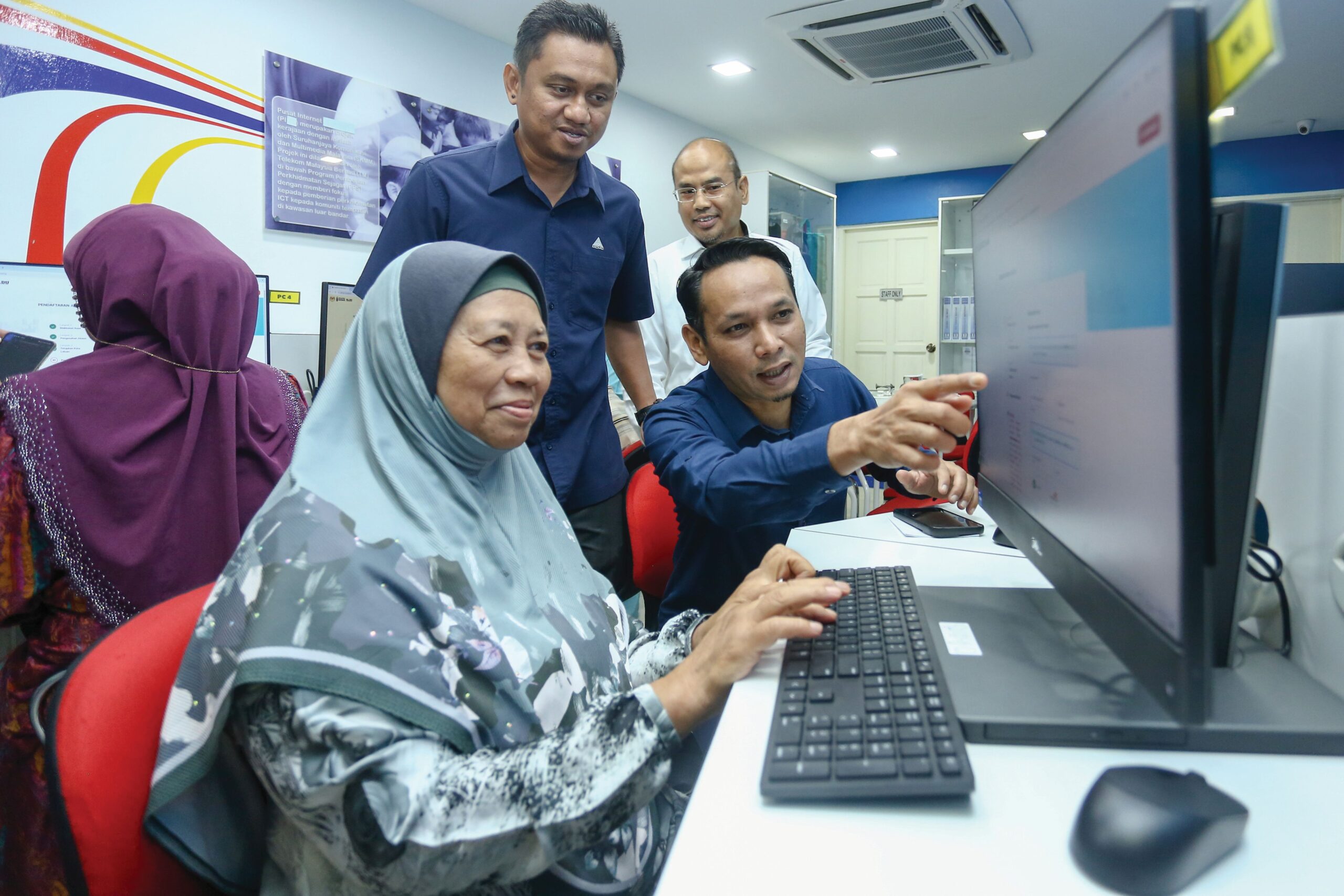 18 penjawat awam scaled