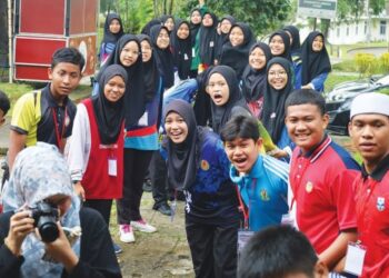 PELAJAR yang menyertai Program Inspirasi Varsiti 2025 didedahkan dengan pengalaman dan kehidupan sebagai golongan mahasiswa di kampus UTM, Skudai. Johor Bahru.