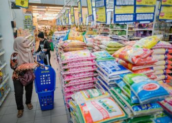 INISIATIF pemberian Bantuan Sumbangan Asas Rahmah (SARA) bernilai RM100 dilihat sebagai hadiah bermakna yang menyentuh hati rakyat ketika mereka berdepan tekanan kos sara hidup.