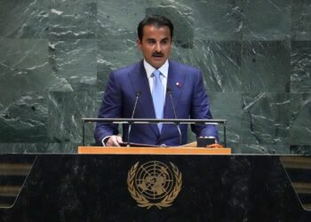 SHEIKH Tamim bin Hamad al-Thani ketika berucap dalam Perhimpunan Agung Bangsa-Bangsa Bersatu di New York. – AFP