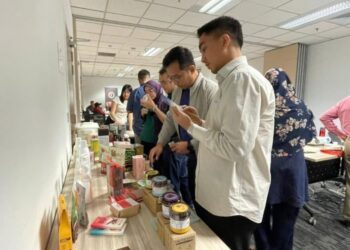 MELALUI bioekonomi dapat menghasilkan produk dan perkhidmatan bernilai tinggi yang mengurangkan kebergantungan kepada import serta menjana kekayaan dalam sempadan  sendiri.  
– FACEBOOK BIOECONOMY CORPORATION