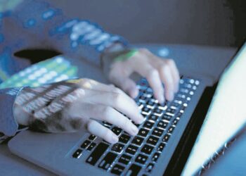 UMAT Islam perlu menguasai teknologi maklumat dan komunikasi (ICT) dan mempunyai platform media sosial sendiri bagi melawan dan menangkis tipu muslihat serta propaganda Israel.