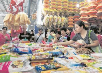 BUKAN sekadar tinggal di Malaysia tetapi etnik Cina perlu  berfungsi dan menyatu dalam kehidupan di bumi Melayu-Islam ini.