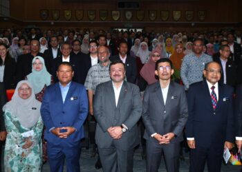 AMIR Hamzah (tengah) pada Majlis Perasmian Minggu Ekonomi dan Kewangan Awam 2025 di Auditorium Intan Bukit Kiara di sini, hari ini. UTUSAN/ISKANDAR ISHAK