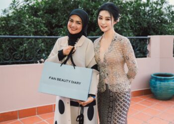 FAN Bingbing (kanan) berkesempatan bertemu dan bergambar bersama Siti Nurhaliza semasa pelancaran TMM 2026 di Kota Laksamana, Melaka, baru-baru ini.