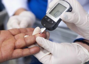 SEKITAR 55,000 orang memerlukan ujian lanjut selepas kesilapan dikesan pada mesin yang digunakan untuk mendiagnosis diabetes.- GAMBAR HIASAN