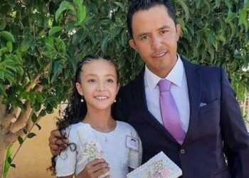 PALOMA Nicole Arellano Escobedo bersama bapanya. – AGENSI