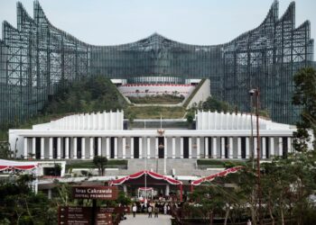 ISTANA Presiden kelihatan sebelum sambutan Hari Kemerdekaan ke-80 Indonesia di Plaza Seremonial di Nusantara, Kalimantan Timur, pada 17 Ogos lalu.- AFP