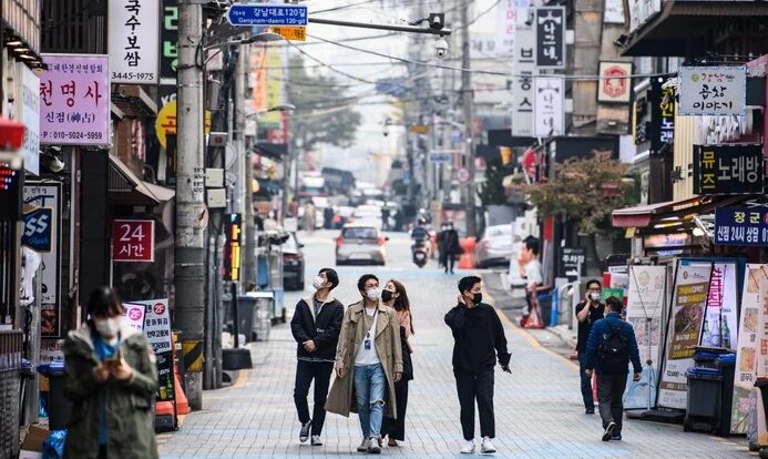 34 3 seoul lonely e1758015748897
