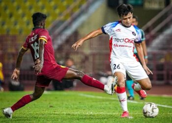 AKSI PDRM menentang Negeri Sembilan FC dalam aksi pertama pusingan 16 di Stadium Tuanku Abdul Rahman Paroi.