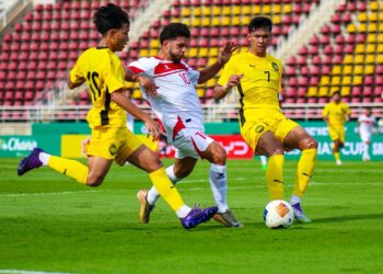 AKSI ketika skuad bawah 23 negara menentang Lubnan dalam aksi kelayakan Piala Asia B-23.- IHSAN MALAYSIA NT