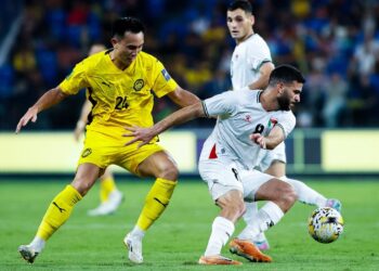 AKSI yang dipamerkasn Quanten Cheng antara yang mendapat pujian dalam skuad Harimau Malaya ketika berdepan Palestin.- IHSAN MALAYSIA NT