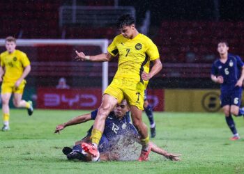 AKSI pemain B-23 negara ketika menentang Thailand dalam aksi terakhir Kelayakan Piala Asia B-23.-IHSAN MALAYSIA NT