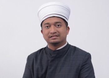 AHMAD FAUWAZ FADZIL