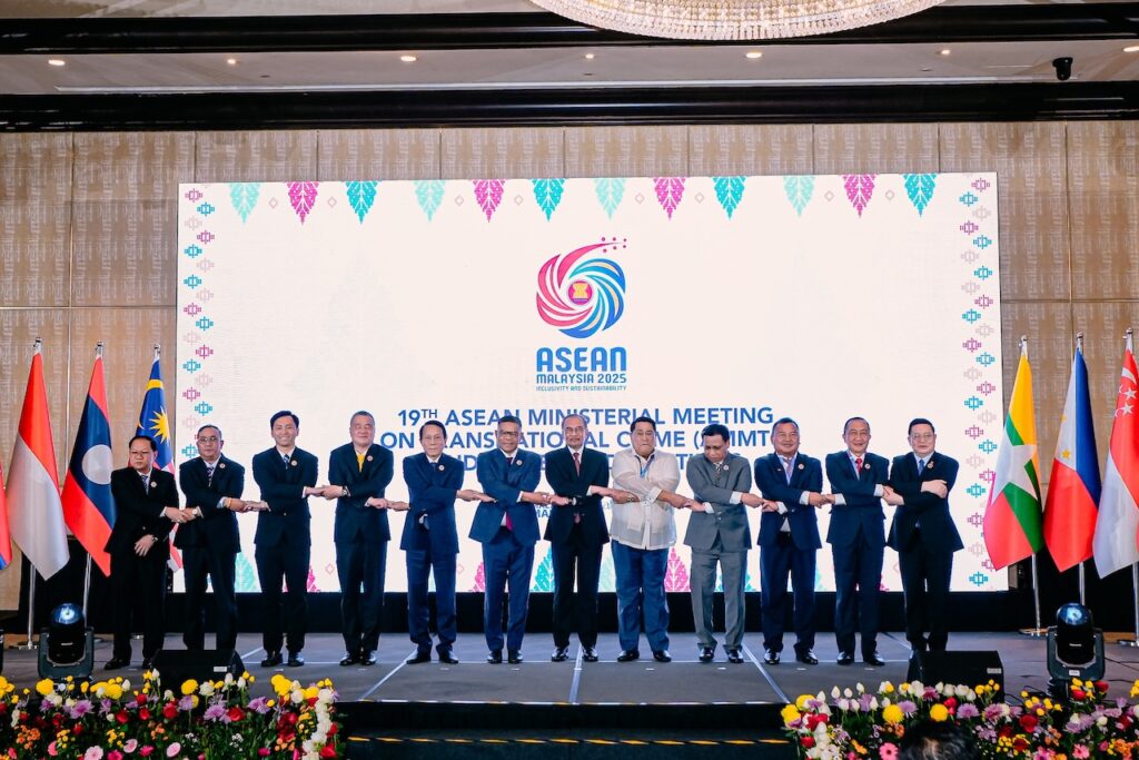 Anwar gesa ASEAN pertahan keamanan enam dekad 1 AMN02694