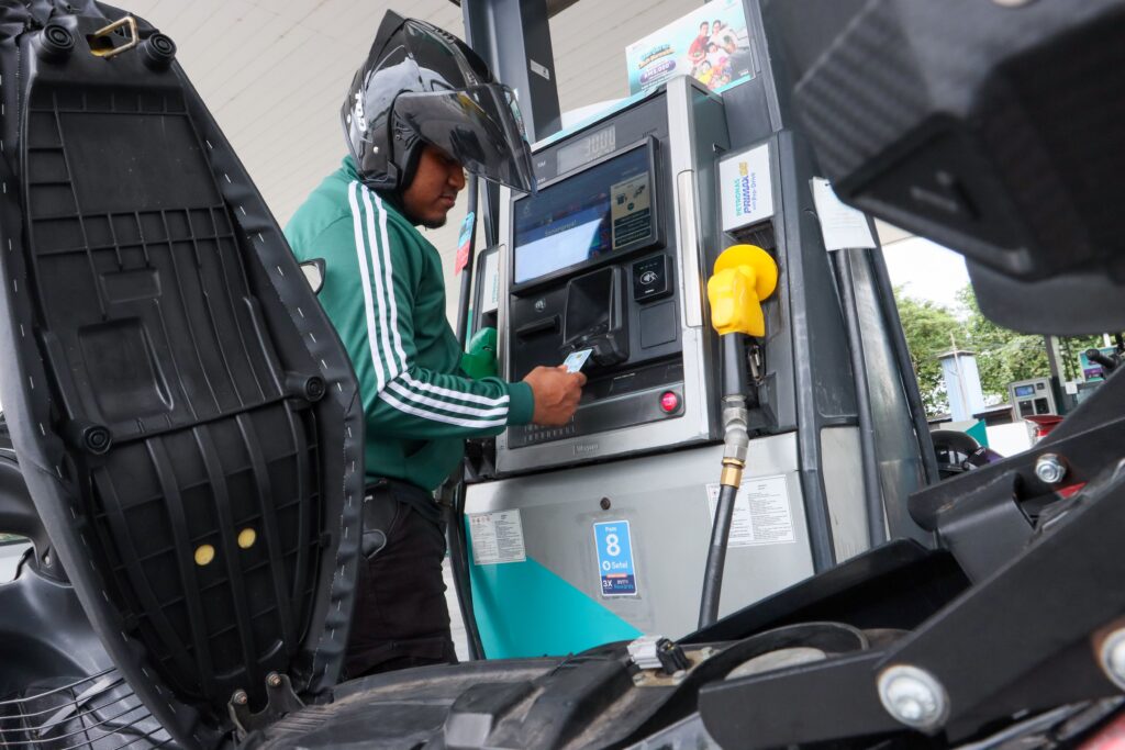 Pekerja Malaysia pegang lesen Singapura boleh mohon BUDI95