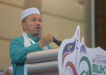 AHMAD YAHAYA