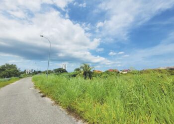 LOKASI penempatan 53 rumah setinggan yang dirobohkan secara berfasa oleh PKINK bermula Mac 2020 sehingga Januari 2024 di Jalan Atas Paloh, Kota Bharu, Kelantan. – UTUSAN/MUSTAQIM MOHAMED